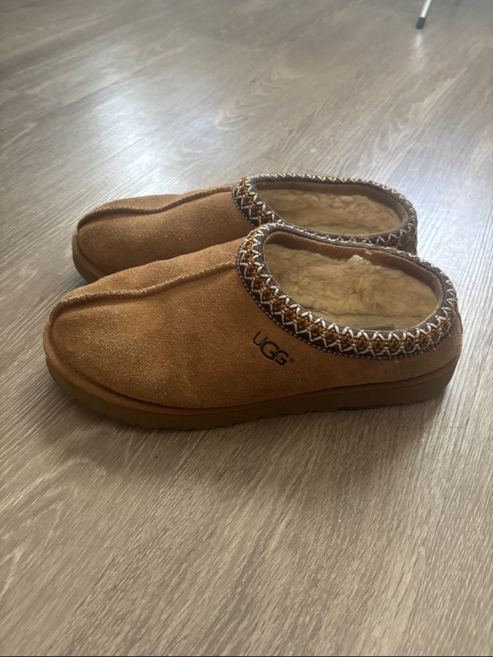 UGG Chestnut Tasman Slipper Suede Size 9